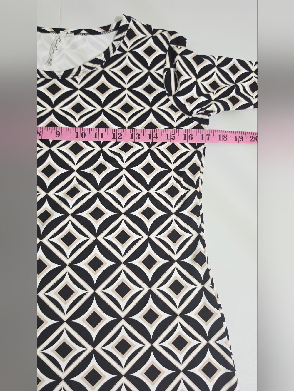 Lulu B Dress XS Black Beige Geometric Ruffle Hem 3/4 Sleeve Stretch Coastal Gma - Picture 10 of 12